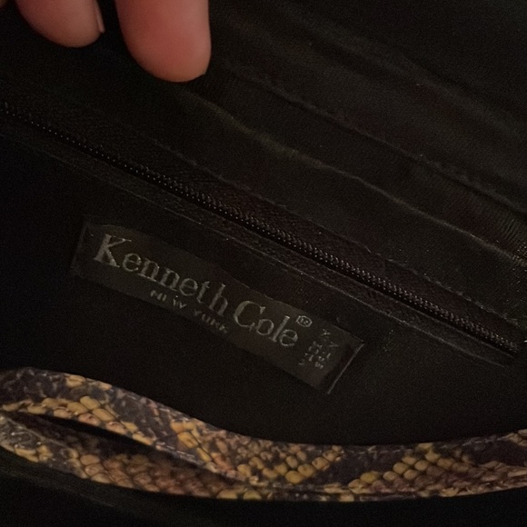 Kenneth Cole snake print purse - Picture 4 of 4